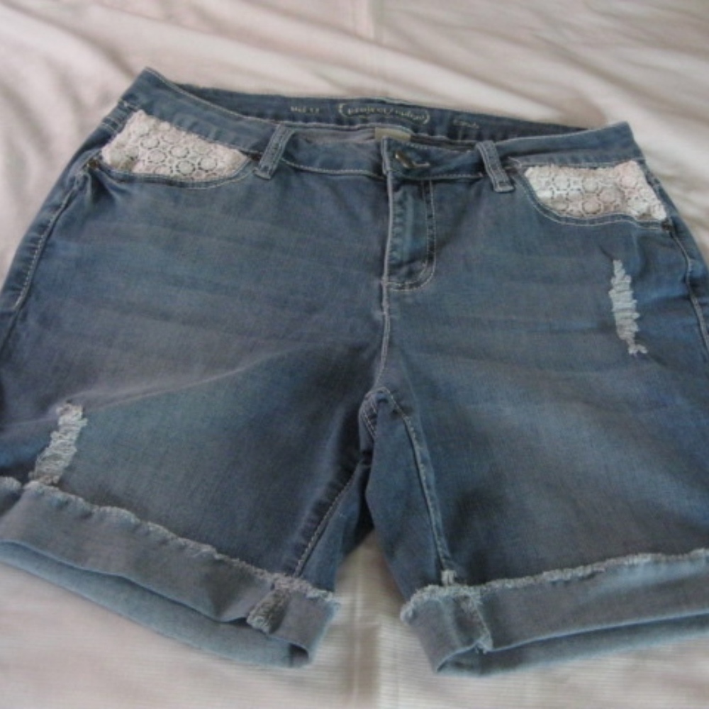 Project Indigo denim shorts - Size 12 -  rips/lace